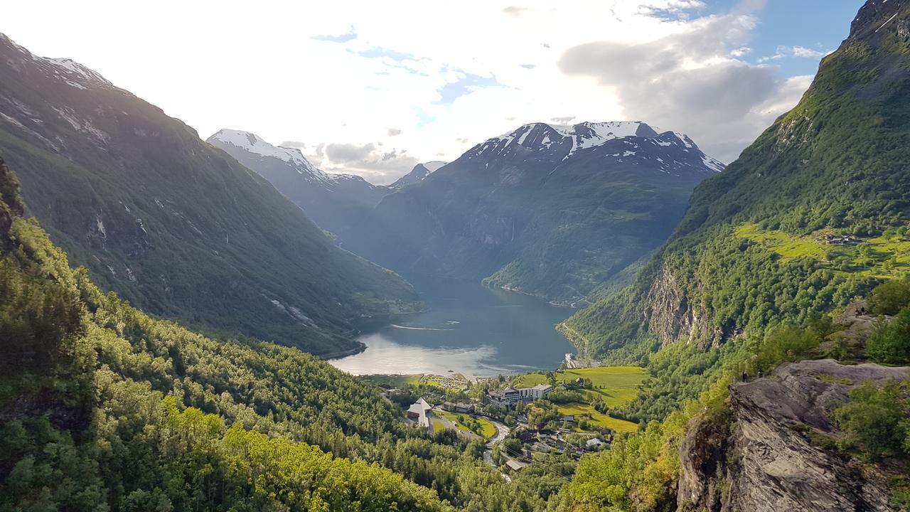 Blatind Boutique Hotel Stordal Εξωτερικό φωτογραφία